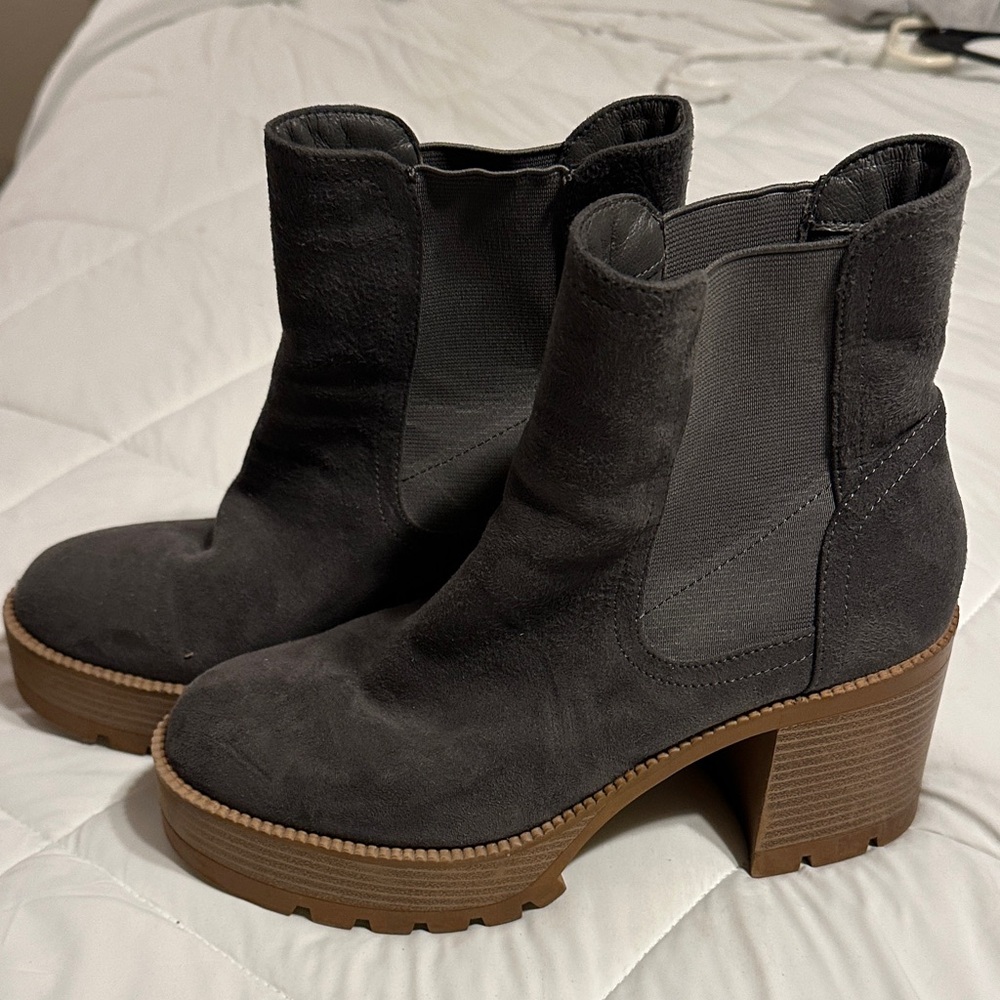BP Charcoal Heeled Boots